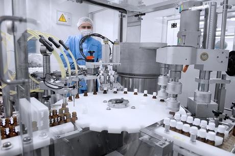 фармацевты