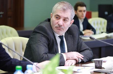 Арман Хачатрян